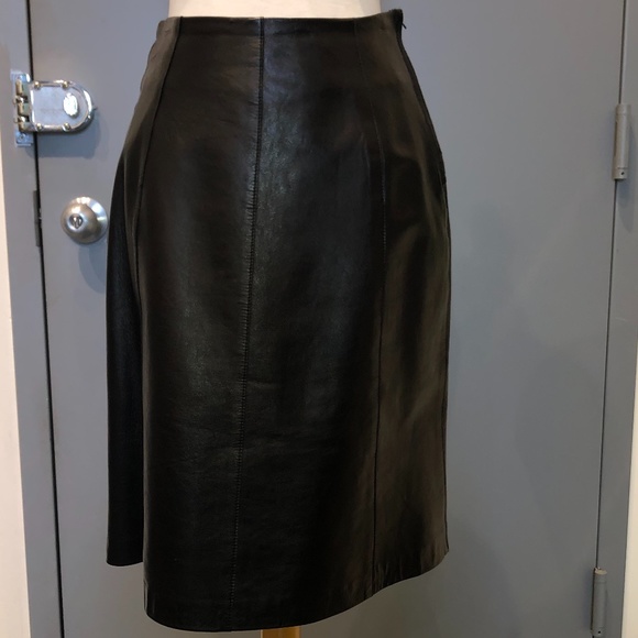 Shin Choi Black Leather Straight Knee-Length Skirt